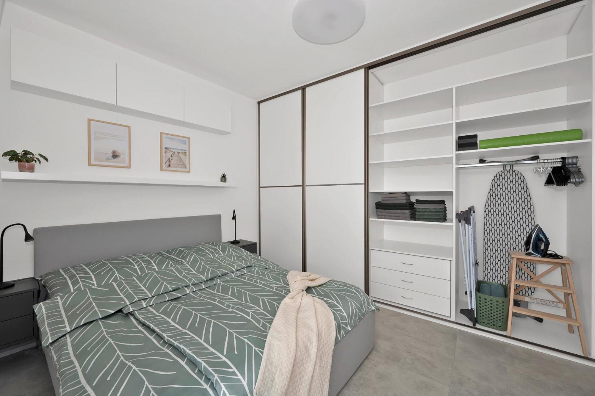 Fully Equipped Apartments With Terraces, Free Garage Parking, Netflix & Ac - By Apartmany Slapanice Cz Esterno foto