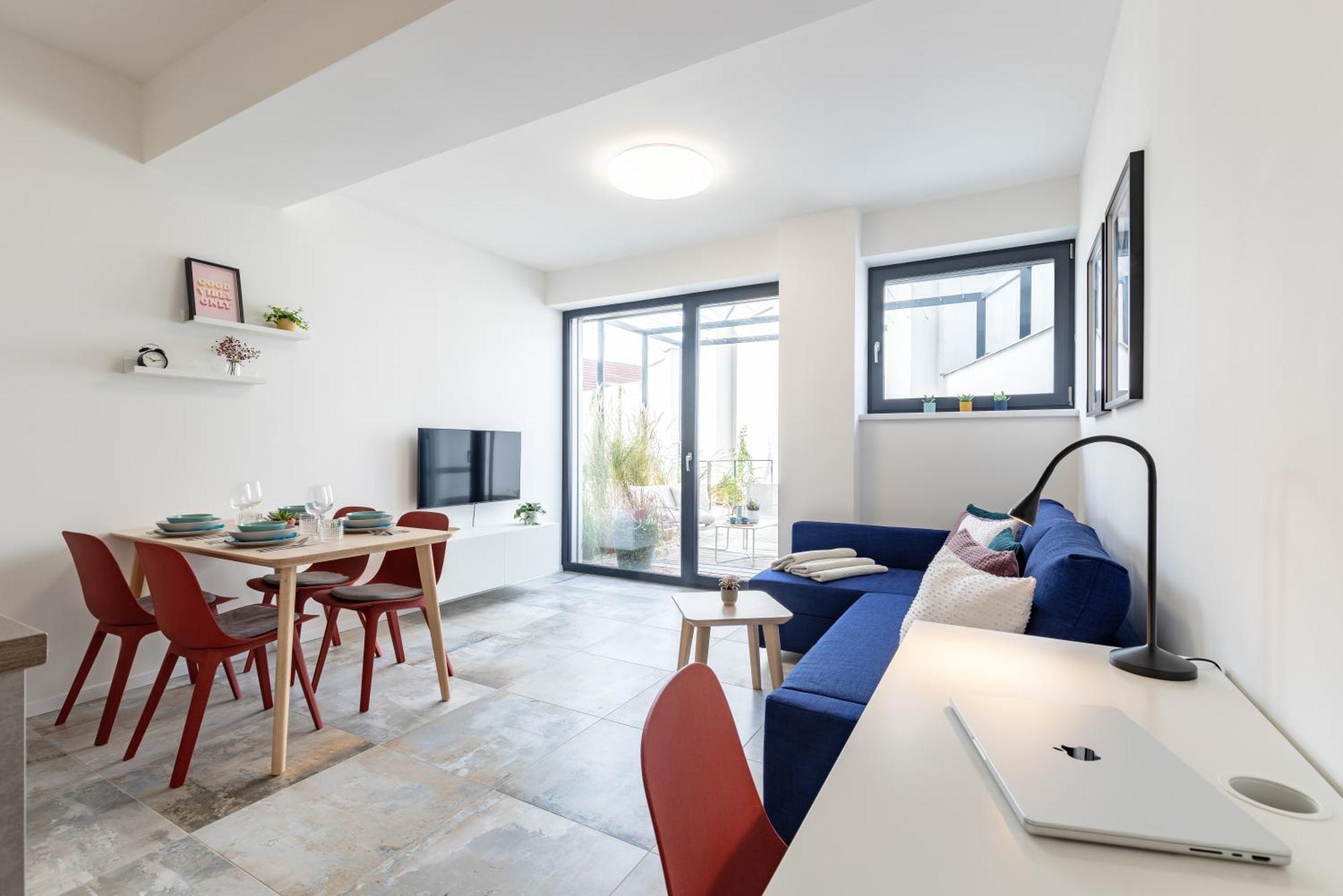 Fully Equipped Apartments With Terraces, Free Garage Parking, Netflix & Ac - By Apartmany Slapanice Cz Esterno foto