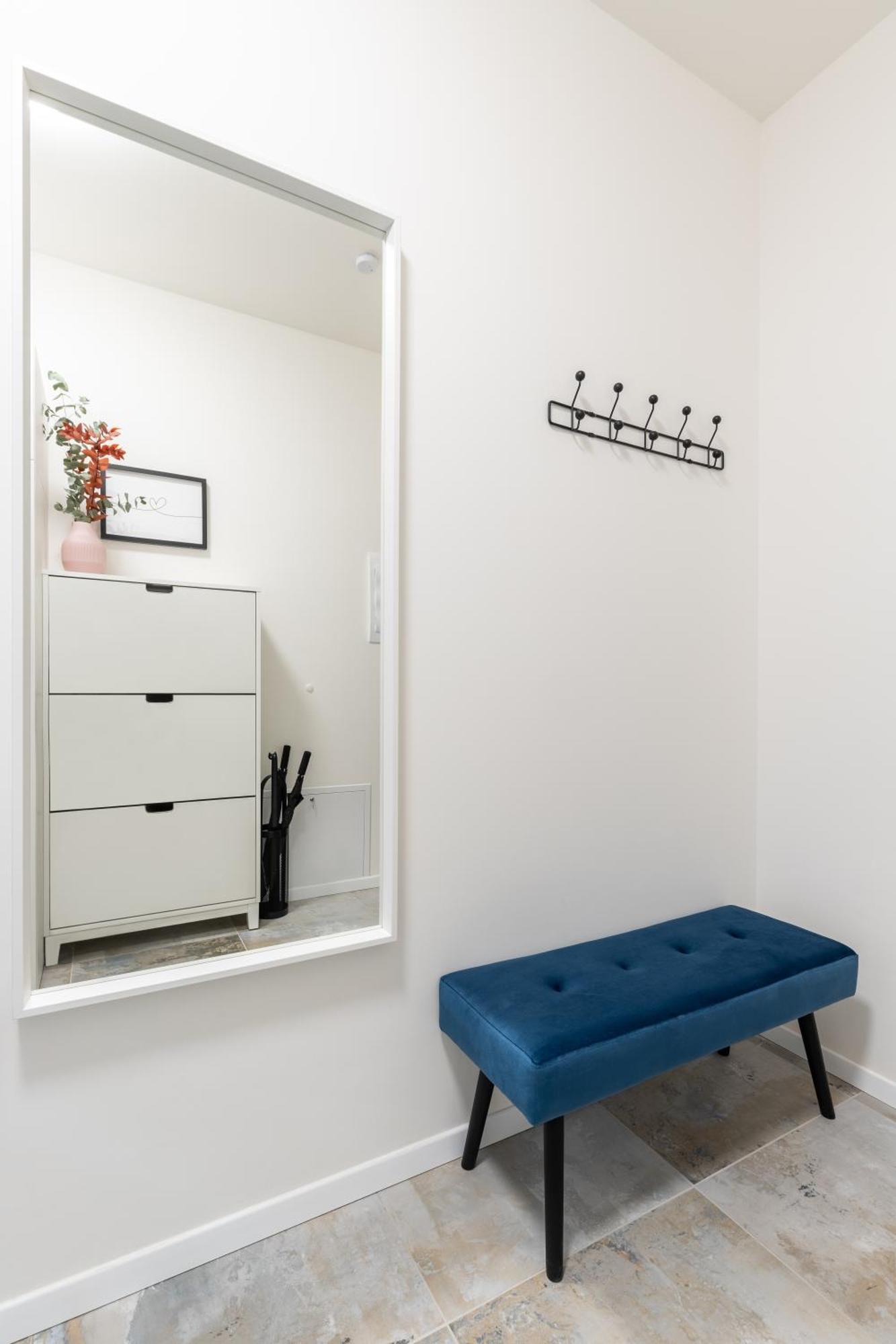 Fully Equipped Apartments With Terraces, Free Garage Parking, Netflix & Ac - By Apartmany Slapanice Cz Esterno foto