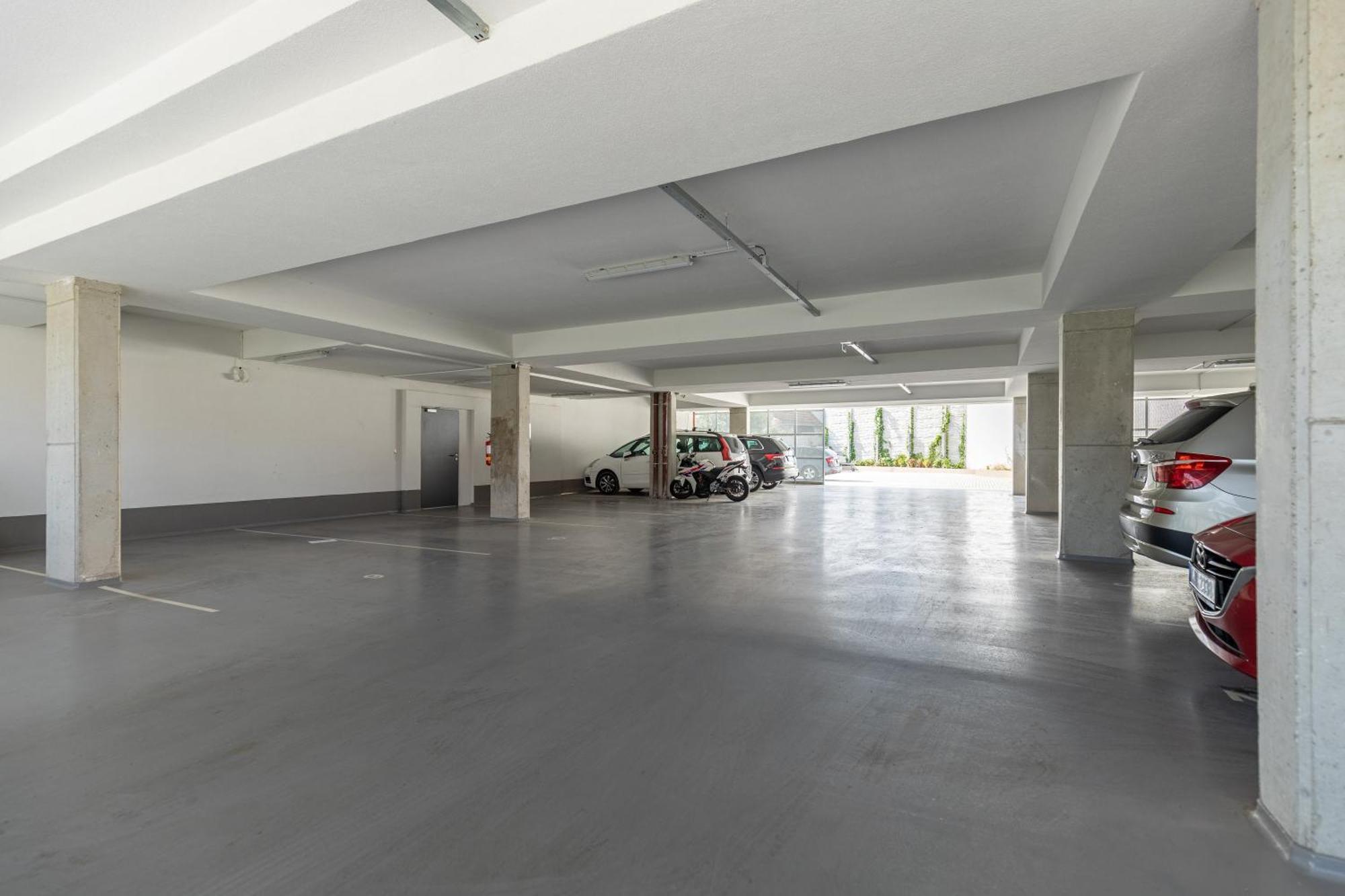 Fully Equipped Apartments With Terraces, Free Garage Parking, Netflix & Ac - By Apartmany Slapanice Cz Esterno foto